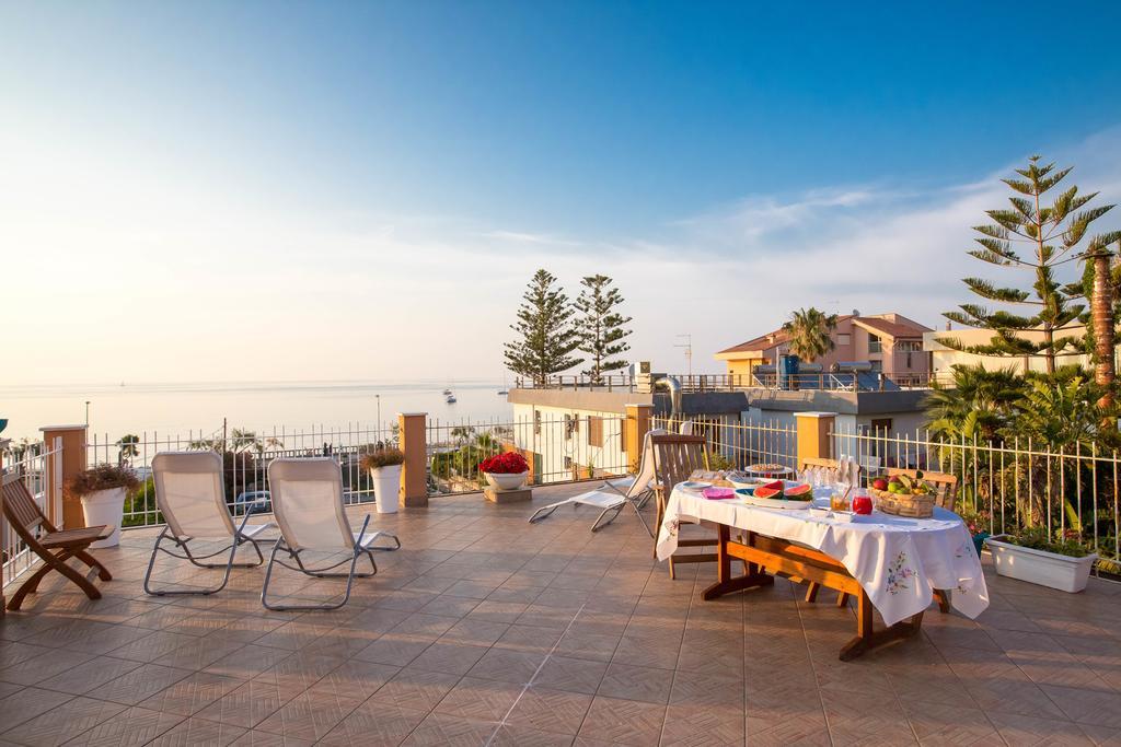 B&B Olas Del Mar Чефалу Экстерьер фото